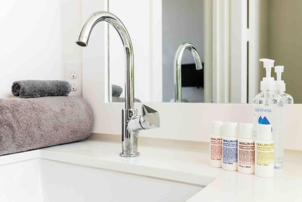Beautiful Perfectly Located Luxury 2 Bed Townhome Dallas Eksteriør billede