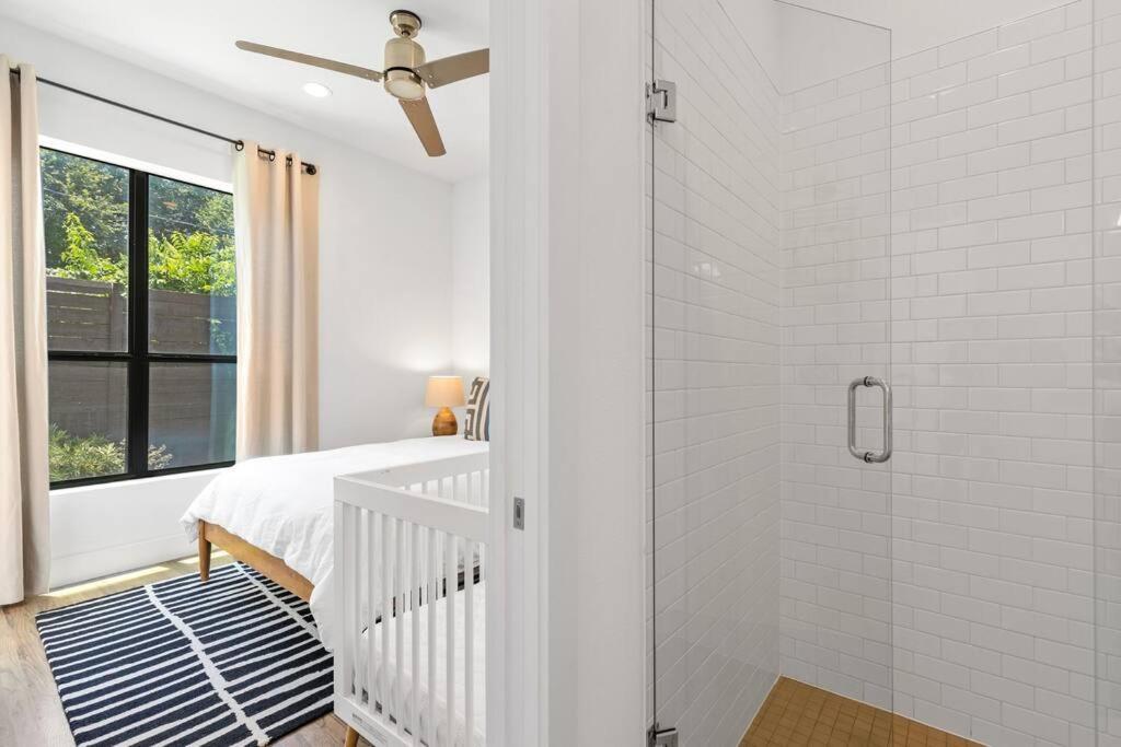 Beautiful Perfectly Located Luxury 2 Bed Townhome Dallas Eksteriør billede