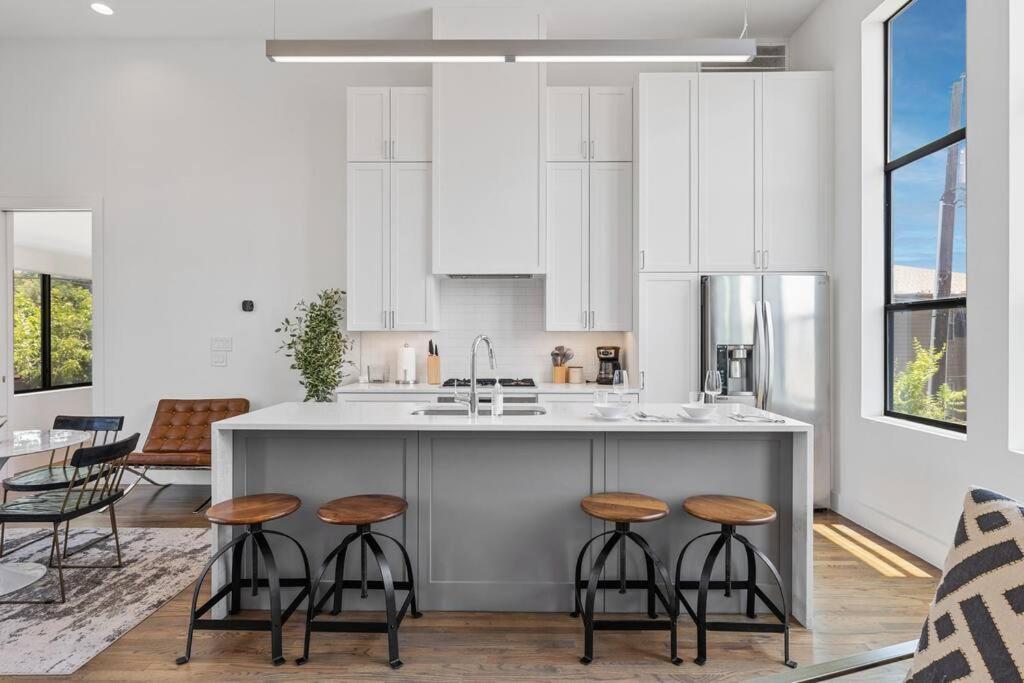 Beautiful Perfectly Located Luxury 2 Bed Townhome Dallas Eksteriør billede