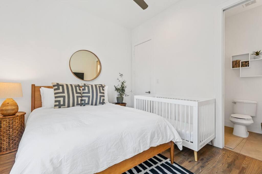 Beautiful Perfectly Located Luxury 2 Bed Townhome Dallas Eksteriør billede